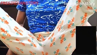 Desi Aunty'S Hot Video Call In Indian Porn