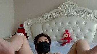 성숙한 아시아 여성이 섹스를 갈망합니다