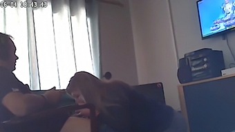Tajně Nahráno: Aféra Mého Přítele S Mou Nevlastní Matkou
