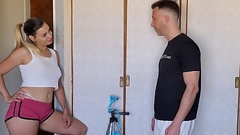 أم مثيرة هاوية تصبح شقية مع رجل أكبر سنًا في فيديو عالي الدقة