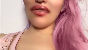 감각적인 얼굴 마무리